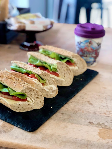 Opinii despre bakkal caffe Markopoulo în Μαρκόπουλο Μεσογαίας - Γαστρονομία και φιλοξενία