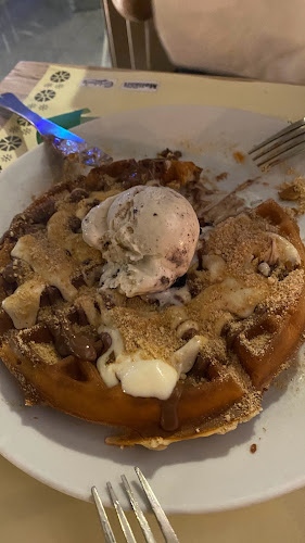 Cafe Bar Καλαμάτα Adelante - Γαστρονομία και φιλοξενία