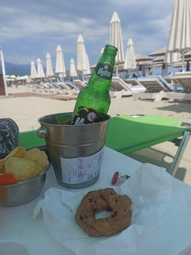 Opinii despre GLAROS beach bar în Νέοι Πόροι - Γαστρονομία και φιλοξενία