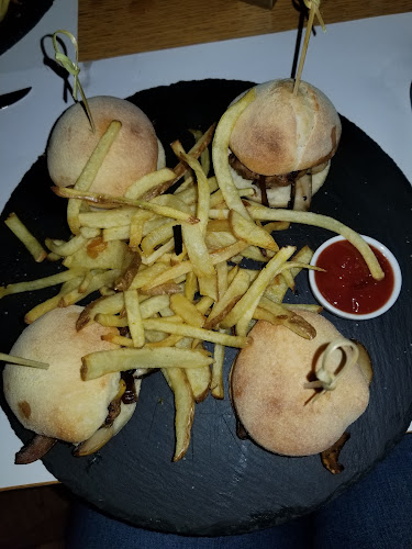 Opinii despre Centro di Cafe - Panino în Μαρκόπουλο Μεσογαίας - Γαστρονομία και φιλοξενία