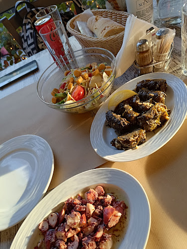 Η Κουζίνα της Χρυσάνθης - Μελίσσια