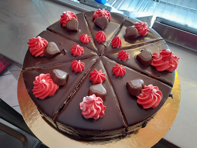 Opinii despre ΒΕΛΕΜΒΕΤΣΟΣ Α.Ε. în Μαραθόκαμπος - Γαστρονομία και φιλοξενία