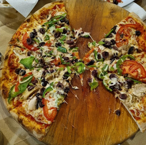 Opinii despre La Nostra Pizza în Λακκί - Γαστρονομία και φιλοξενία