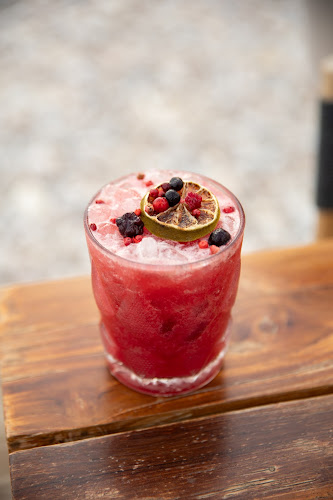 Wet Seaside Puzzle - Γαστρονομία και φιλοξενία