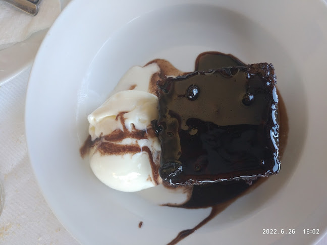 Ταβέρνα Το Ρόδι - Αρνί Αντικριστό - Ροδιά