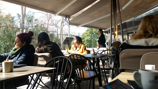 Αδριανού 33, Αθήνα 105 55