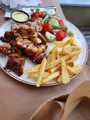 Opinii despre Taverna Petros în Πάργα - Γαστρονομία και φιλοξενία