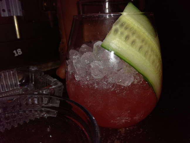 Comentarii opinii despre Upupa Epops - The bar