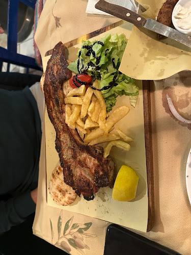 Κωνσταντινουπόλεως 83, Κερατσίνι 187 57