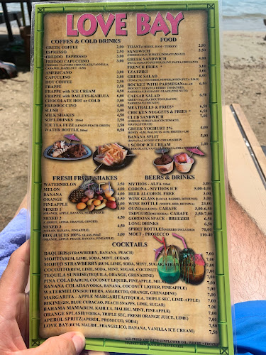 Opinii despre Love Bay Beach Bar în Πόρος - Γαστρονομία και φιλοξενία