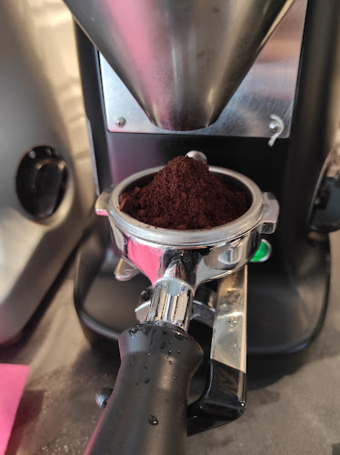 Opinii despre COFFEE AND BREAD în Κατερίνη - Γαστρονομία και φιλοξενία