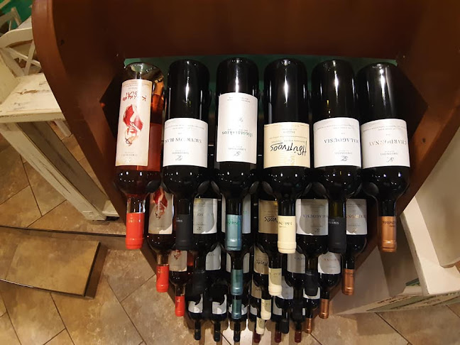 Μυσιρλού - Γαστρονομία και φιλοξενία