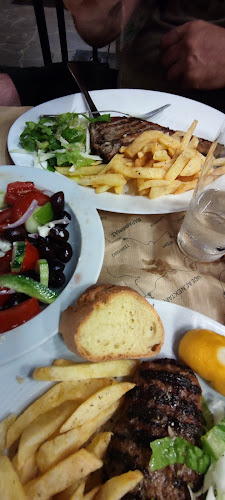 Opinii despre Εστιατόριο Τα Καραφάκια în Αίγινα - Γαστρονομία και φιλοξενία