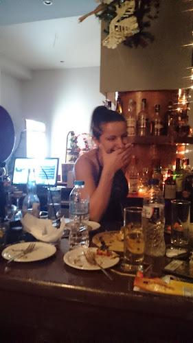 Ουζερί Ντίνα