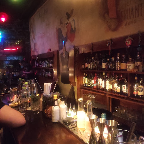 Au Bord De L'Eau - Γαστρονομία και φιλοξενία