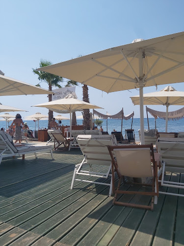 Θέα Θάλασσα - Νέα Χιλή