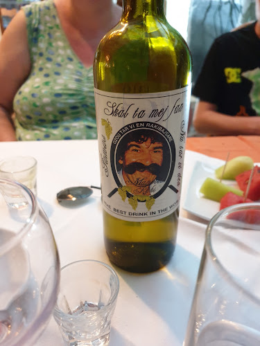 Manolis Place - Γαστρονομία και φιλοξενία