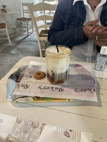 Comentarii opinii despre Gioras Wood Medieval Mykonian Bakery