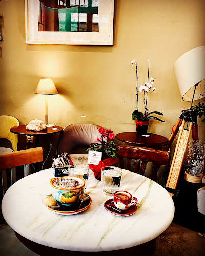 Comentarii opinii despre TORTUGA ArtCafè Winebar Gallery