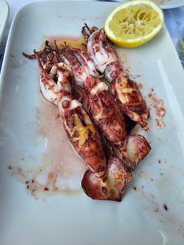 Μπαρμπουνάκι Γλυφάδα - Γαστρονομία και φιλοξενία