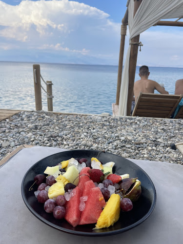 Opinii despre Remezzo d'a în Ξυλόκαστρο - Γαστρονομία και φιλοξενία