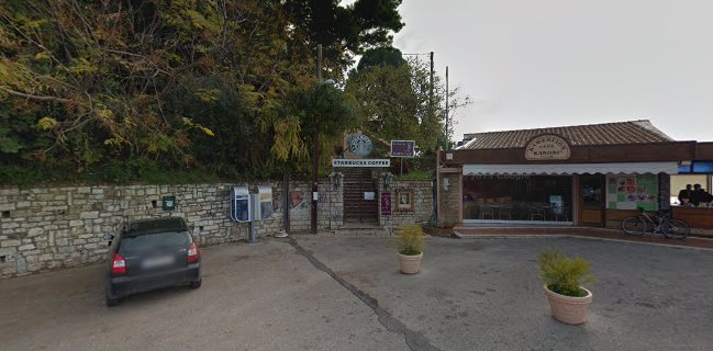 Kukutsi Sushi Bar Restaurant