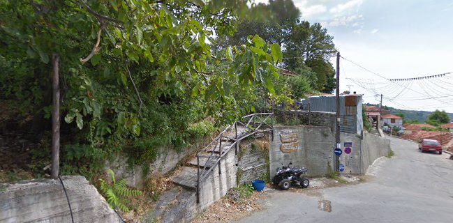 Μπαλκόνι με Θέα (Πάνω Πλατεία Δράκειας)