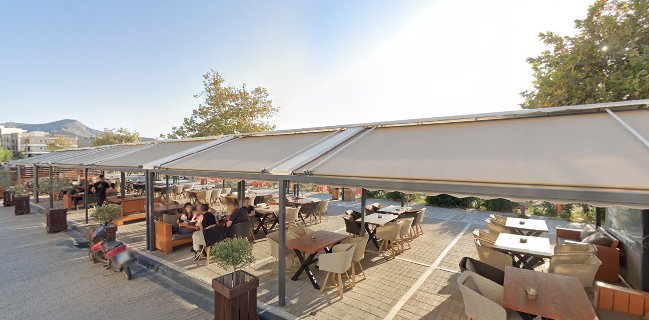 Aktaion Café